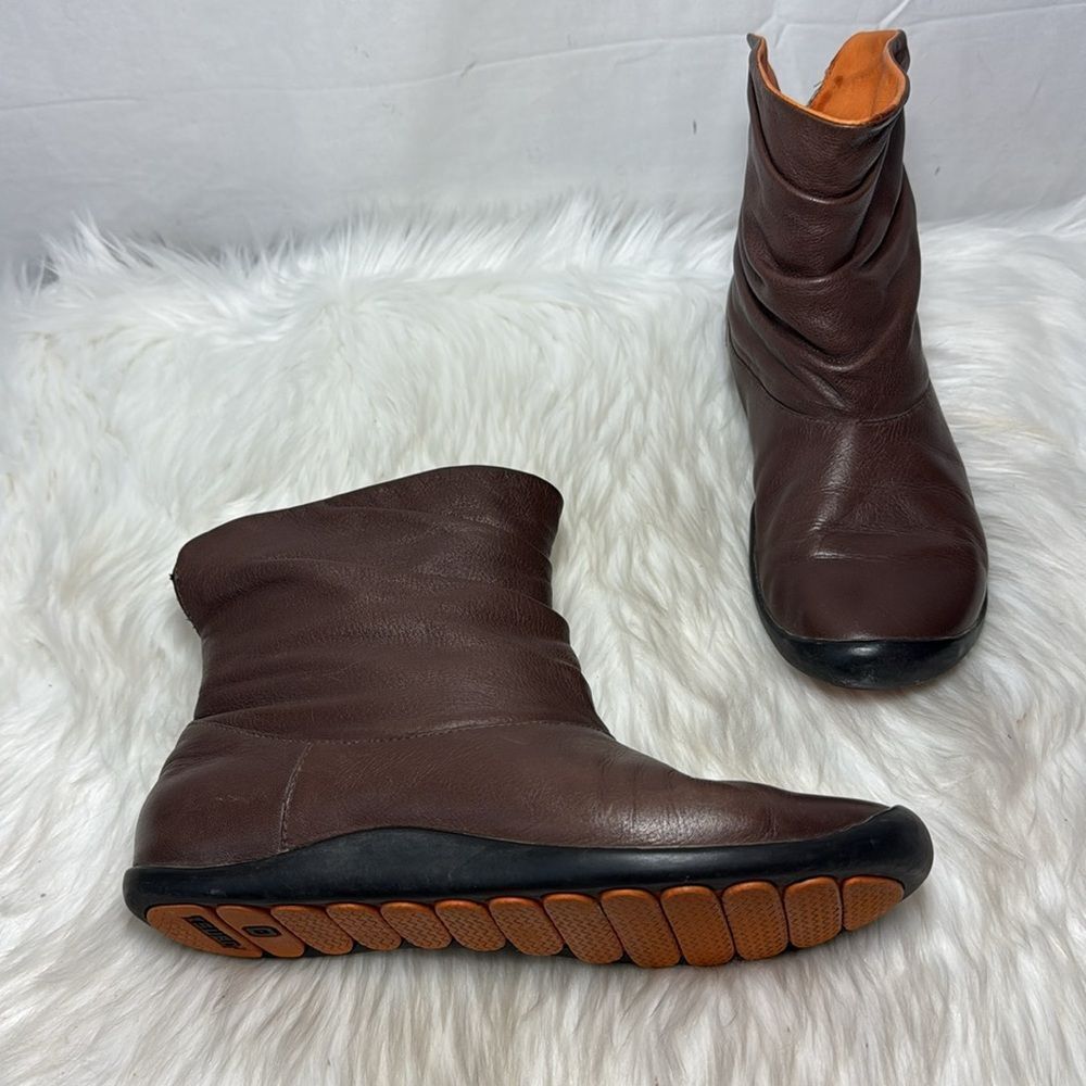 Tsubo Women's Brown Leather Ruched Ankle Boots‎ Sz 8.5